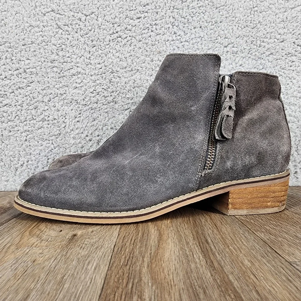 Blondo Waterproof‎ Suede Ankle Booties Side Zip Wooden Heel Women Size 9M Gray